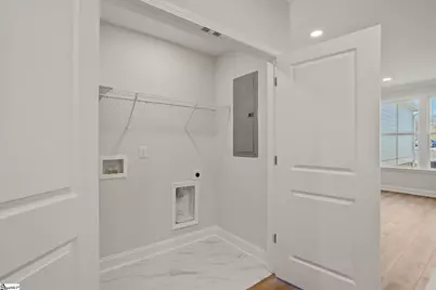 232 Lake Greenwood Boulevard, Greenwood, SC 29649 - Photo 15