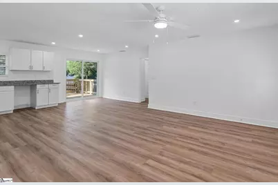 344 Merideth Circle, Spartanburg, SC 29306 - Photo 9