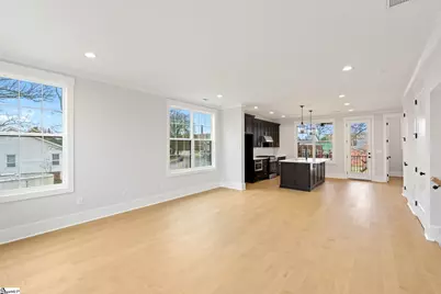 1305 Pendleton Street #Unit 18, Greenville, SC 29611 - Photo 9