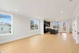 1305 Pendleton St, Greenville, SC 29611 - Photo 9