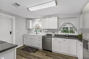 2444 Abner Creek Rd, Duncan, SC 29334 - Photo 7