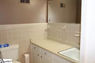 208 Skyland Dr, Clinton, SC 29325 - Photo 7