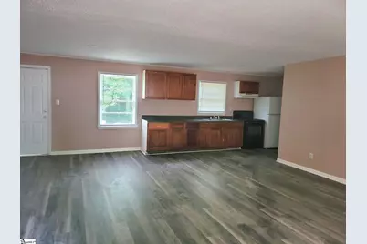 200 Lincoln Drive, Gaffney, SC 29341 - Photo 9