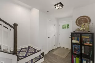 27 Rollins Ave, Greenville, SC 29607 - Photo 3