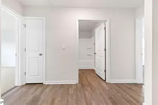 528 Sunfire St, Woodruff, SC 29388 - Photo 5