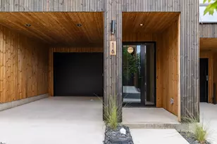 16 Nordic Ln, Greenville, SC 29609 - Photo 3