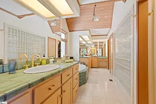 902 Altamont Rd, Greenville, SC 29609 - Photo 17