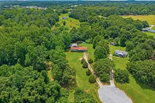 136 Topaz Dr, Gray Court, SC 29645 - Photo 23