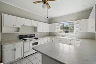 6 Duke St, Greenville, SC 29605 - Photo 11