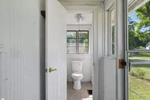 6 Duke St, Greenville, SC 29605 - Photo 23