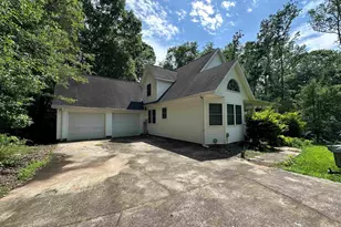 693 Grandwood Blvd, Gray Court, SC 29645 - Photo 3