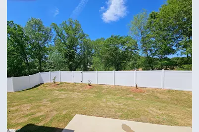 652 Columbus Circle, Simpsonville, SC 29680 - Photo 3