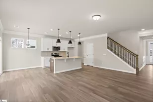 652 Columbus Cir, Simpsonville, SC 29680 - Photo 5