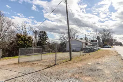250 Cedar Springs Avenue, Spartanburg, SC 29302 - Photo 3