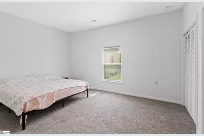 904 W Hampton Street, Laurens, SC 29360 - Photo 17