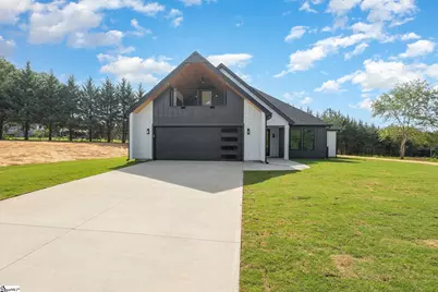 215 Moore Road, Liberty, SC 29657 - Photo 1