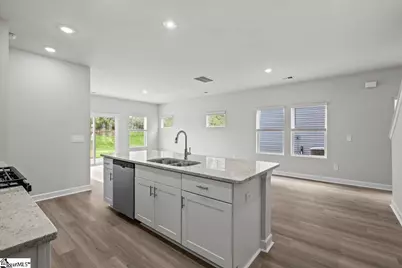 887 Penfold Pointe, Wellford, SC 29385 - Photo 5