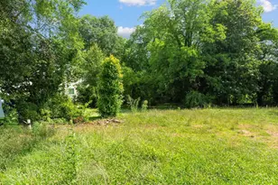 15 Chicora Ave, Greenville, SC 29605 - Photo 3