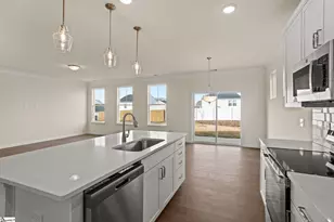 205 Pendergast Rd, Greenville, SC 29605 - Photo 11