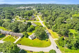 2 Melbourne Ln, Greenville, SC 29615 - Photo 47