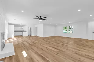 2 Melbourne Ln, Greenville, SC 29615 - Photo 7