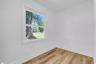 2 Melbourne Ln, Greenville, SC 29615 - Photo 33