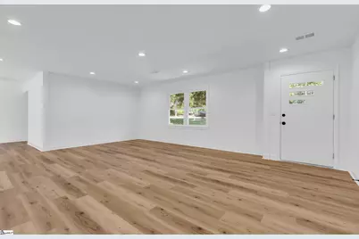 2 Melbourne Lane, Greenville, SC 29615 - Photo 5