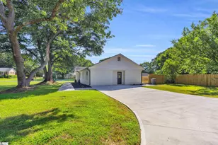 2 Melbourne Ln, Greenville, SC 29615 - Photo 39