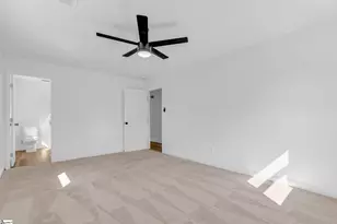 2 Melbourne Ln, Greenville, SC 29615 - Photo 17