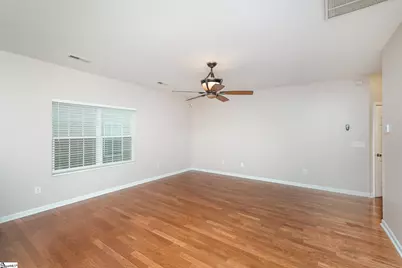 212 Dellwood Drive, Spartanburg, SC 29301 - Photo 5