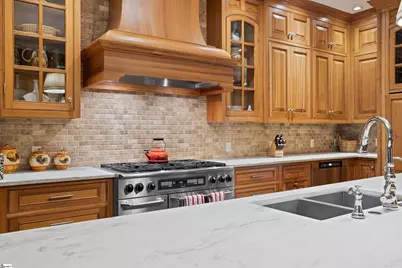 540 Crescent Avenue, Greenville, SC 29601 - Photo 9