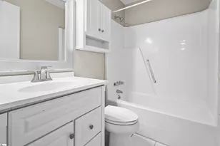 104 E Bay Ct, Mauldin, SC 29644 - Photo 15