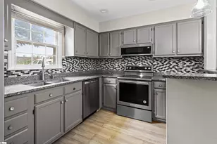 104 E Bay Ct, Mauldin, SC 29644 - Photo 5