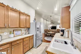 223 Meadow Ln, Easley, SC 29642 - Photo 11