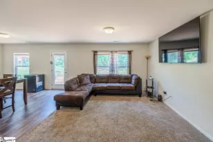 233 Wayfair Ln, Wellford, SC 29385 - Photo 3