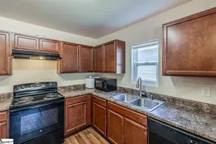 233 Wayfair Ln, Wellford, SC 29385 - Photo 9