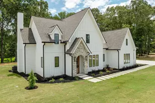 748 Garrison Rd, Pelzer, SC 29669 - Photo 3