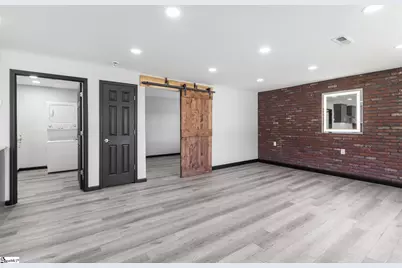 327 W Main Street, Clinton, SC 29325 - Photo 7