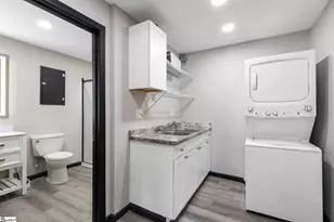 327 W Main St, Clinton, SC 29325 - Photo 21