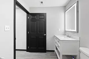 327 W Main St, Clinton, SC 29325 - Photo 25