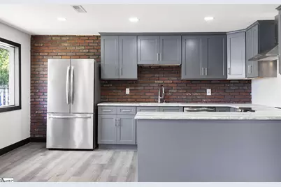 327 W Main Street, Clinton, SC 29325 - Photo 17