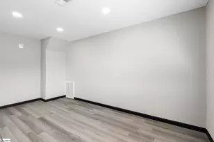 327 W Main St, Clinton, SC 29325 - Photo 21