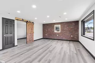 327 W Main St, Clinton, SC 29325 - Photo 5