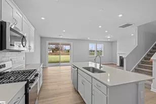 1212 Fox Holw St, Spartanburg, SC 29303 - Photo 9