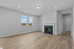 1212 Fox Holw St, Spartanburg, SC 29303 - Photo 13