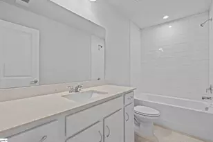 1212 Fox Holw St, Spartanburg, SC 29303 - Photo 23