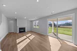 1215 Fox Holw St, Spartanburg, SC 29303 - Photo 11