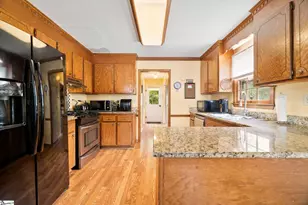 107 Barrington Ct, Easley, SC 29642 - Photo 13