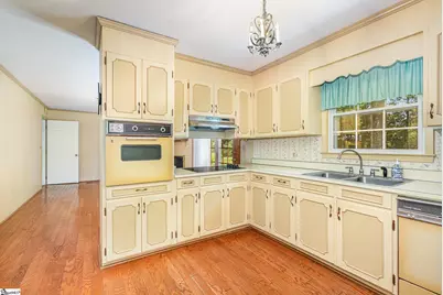 419 Ridge Drive, Laurens, SC 29360 - Photo 7