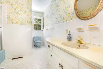 419 Ridge Drive, Laurens, SC 29360 - Photo 17